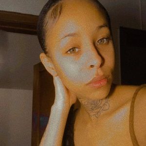 Meet your Posher, Shomari